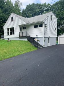 895 S Jensen Rd, Vestal, NY, 13850