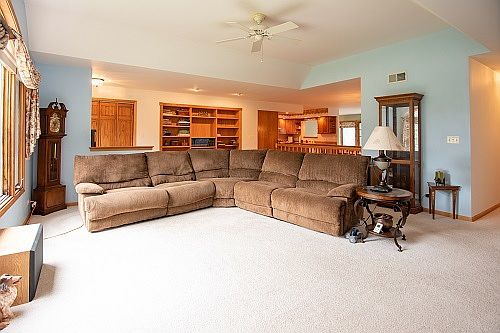 4th image of 24051 W Hawthorne Ln
