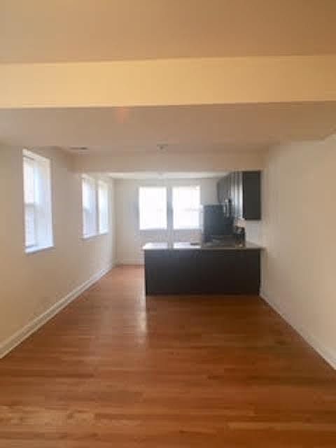 1st image of 2035 W Arthur Ave