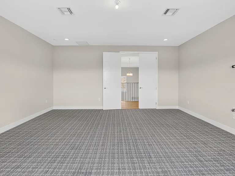 17089 Rainbow Falls Trl — Photo 84
