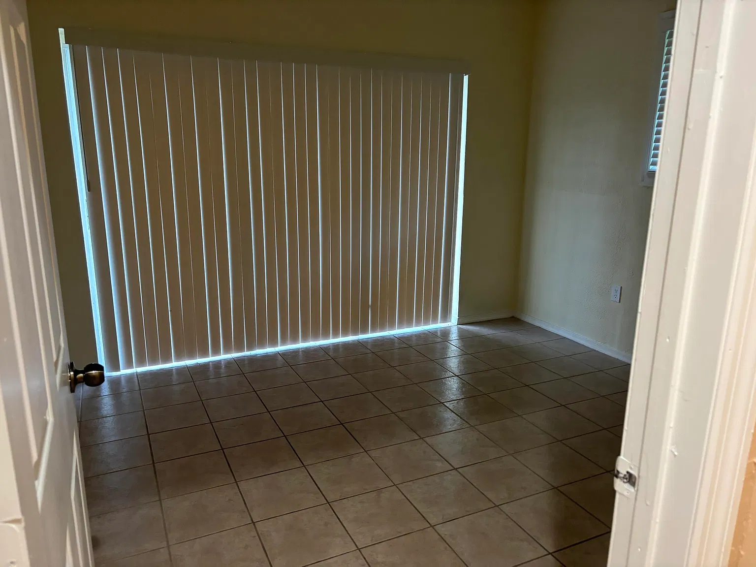 Studio, 1.0 bath, 682 sqft, $2,300 — Photo 3