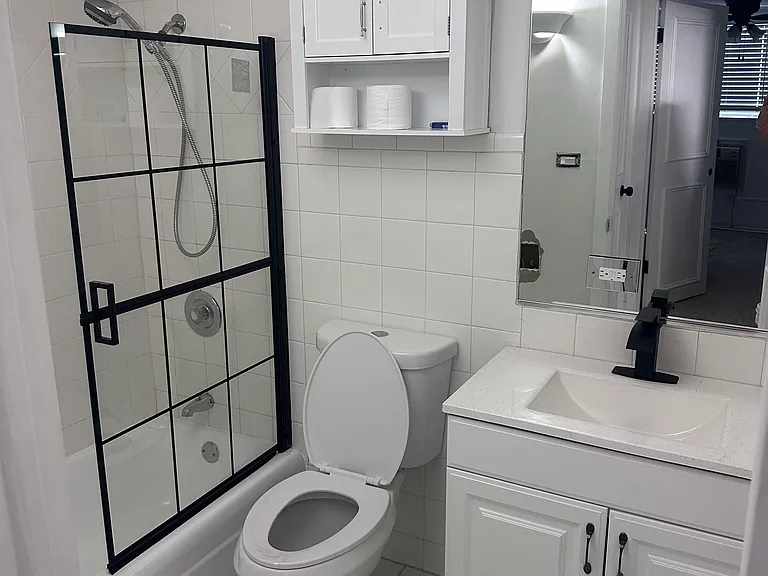 7930 W 95th St #2E — Photo 3