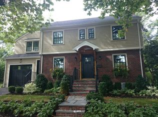 41 Carlson Cir, West Roxbury, MA 02132