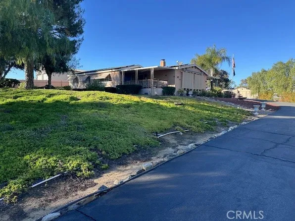 32830 Shrimp Ln, Winchester, CA 92596