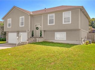 18609 E 9th Ter, Independence, MO 64056