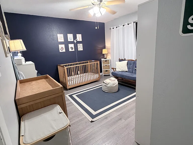 2nd bedroom