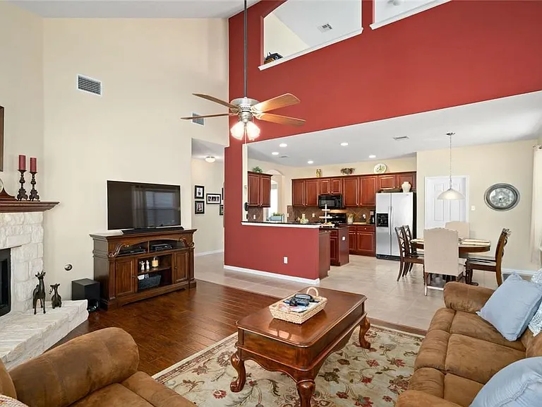 153 Crizer Ct — Photo 5