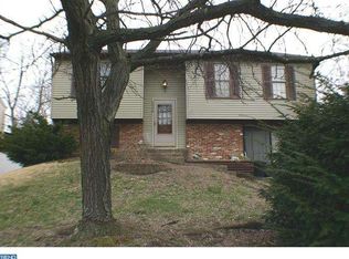 7734 Greenbrier Rd, Pennsauken, NJ 08109