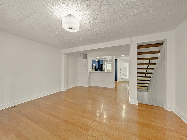 1931 Belmont Ridge Ct — Photo 6