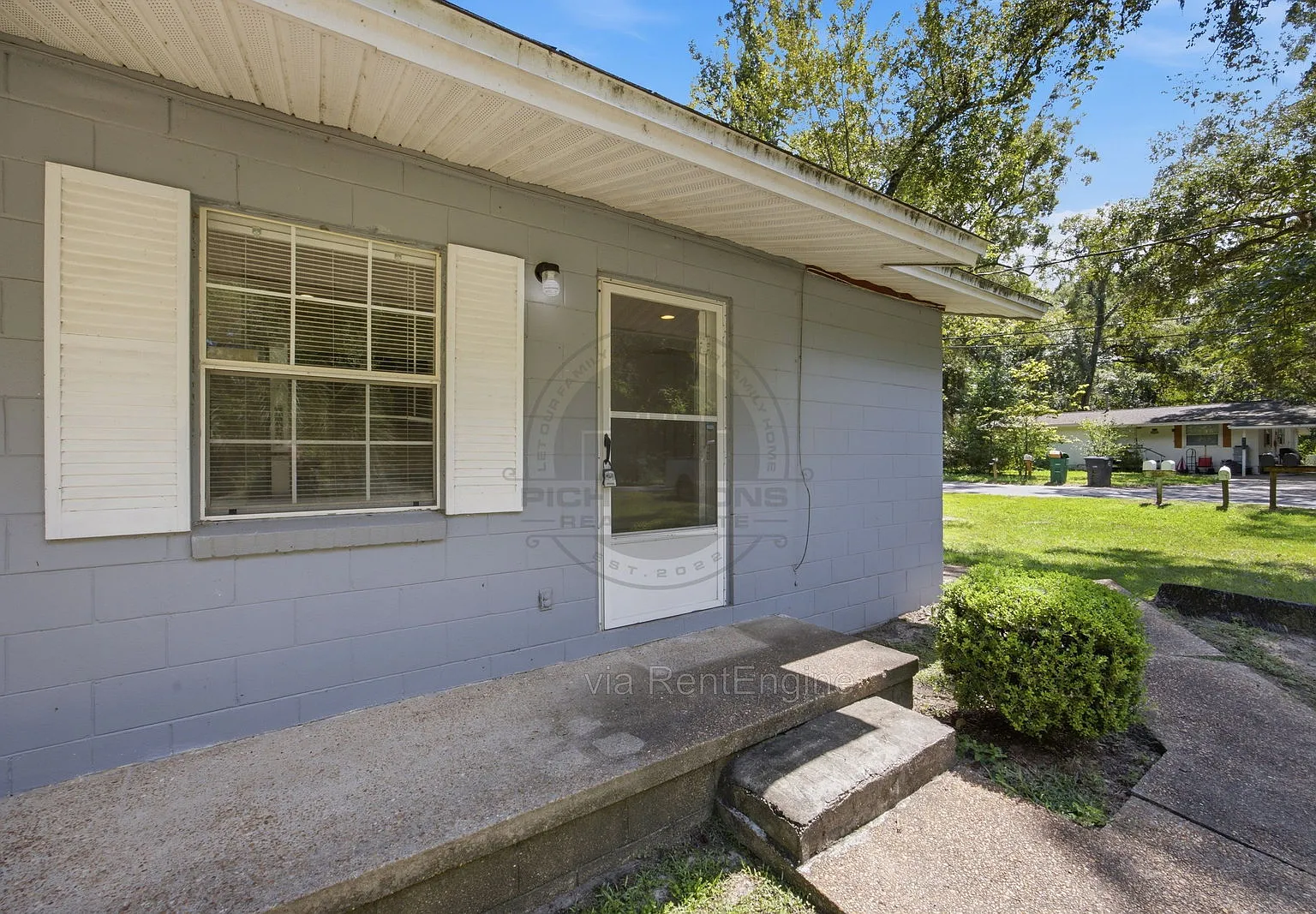 1 bed, 1.0 bath, 500 sqft, $1,000 — Photo 1