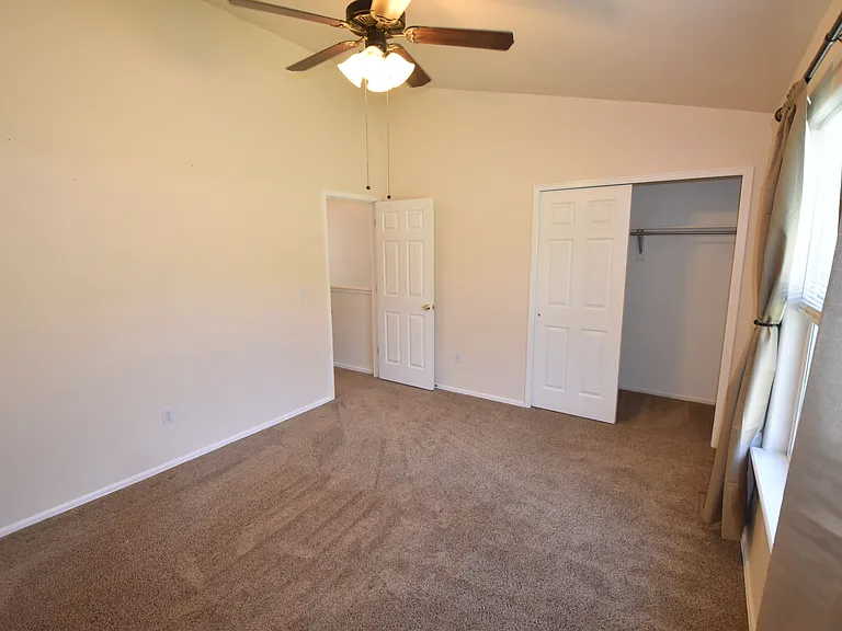 104 Vale St — Photo 33
