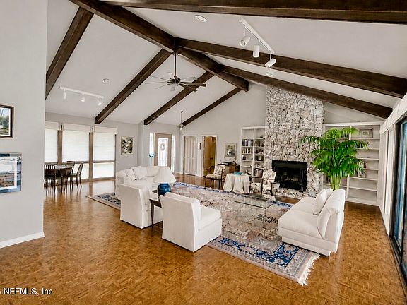5th image of 8166 HUNTERS GROVE Road