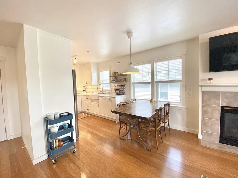 506 NE 73rd St #3A — Photo 8