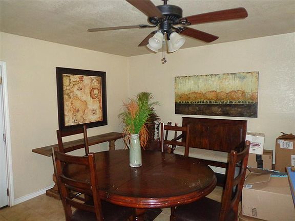 4th image of 4106 Glenwood Dr