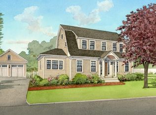 44 Toppans Ln, Newburyport, MA 01950