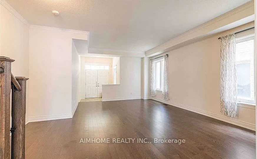 4 bed, $3,600 — Photo 2
