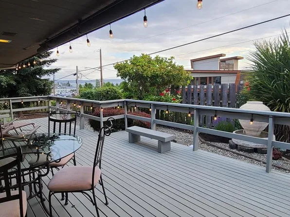 22608 8th Ave S, Seattle, WA 98198