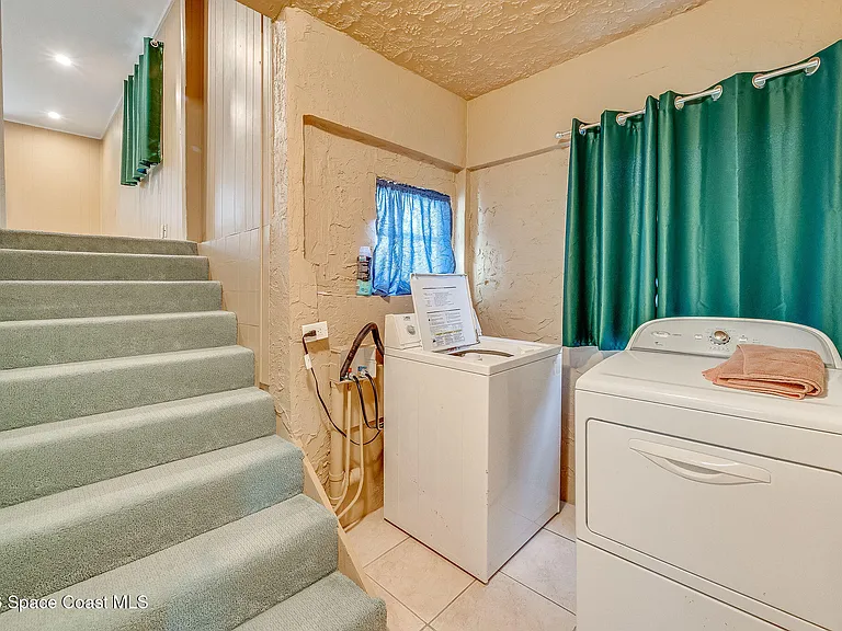 108 Avenue D E — Photo 20