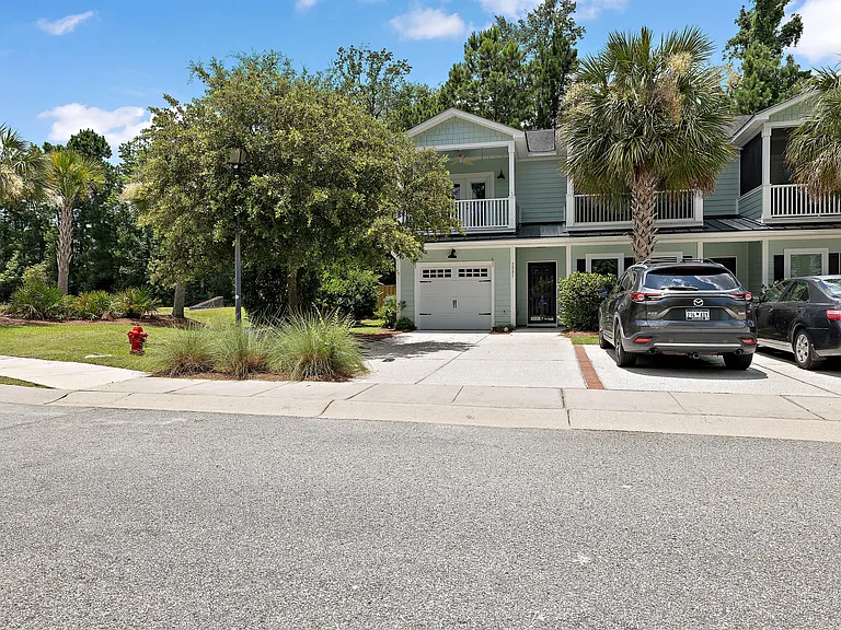 3001 Emma Ln — Photo 1