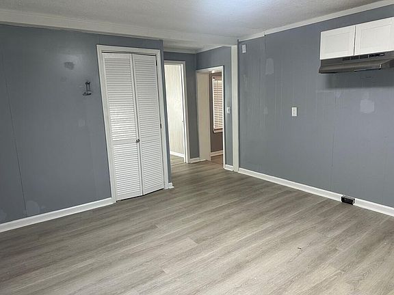 4th image of 151 N McPherson Ave