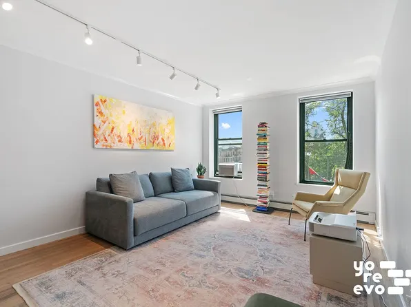 352 W 117th St APT 5D, New York, NY 10026