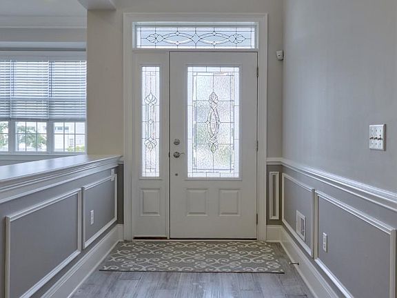 3rd image of 181 Arborridge Dr