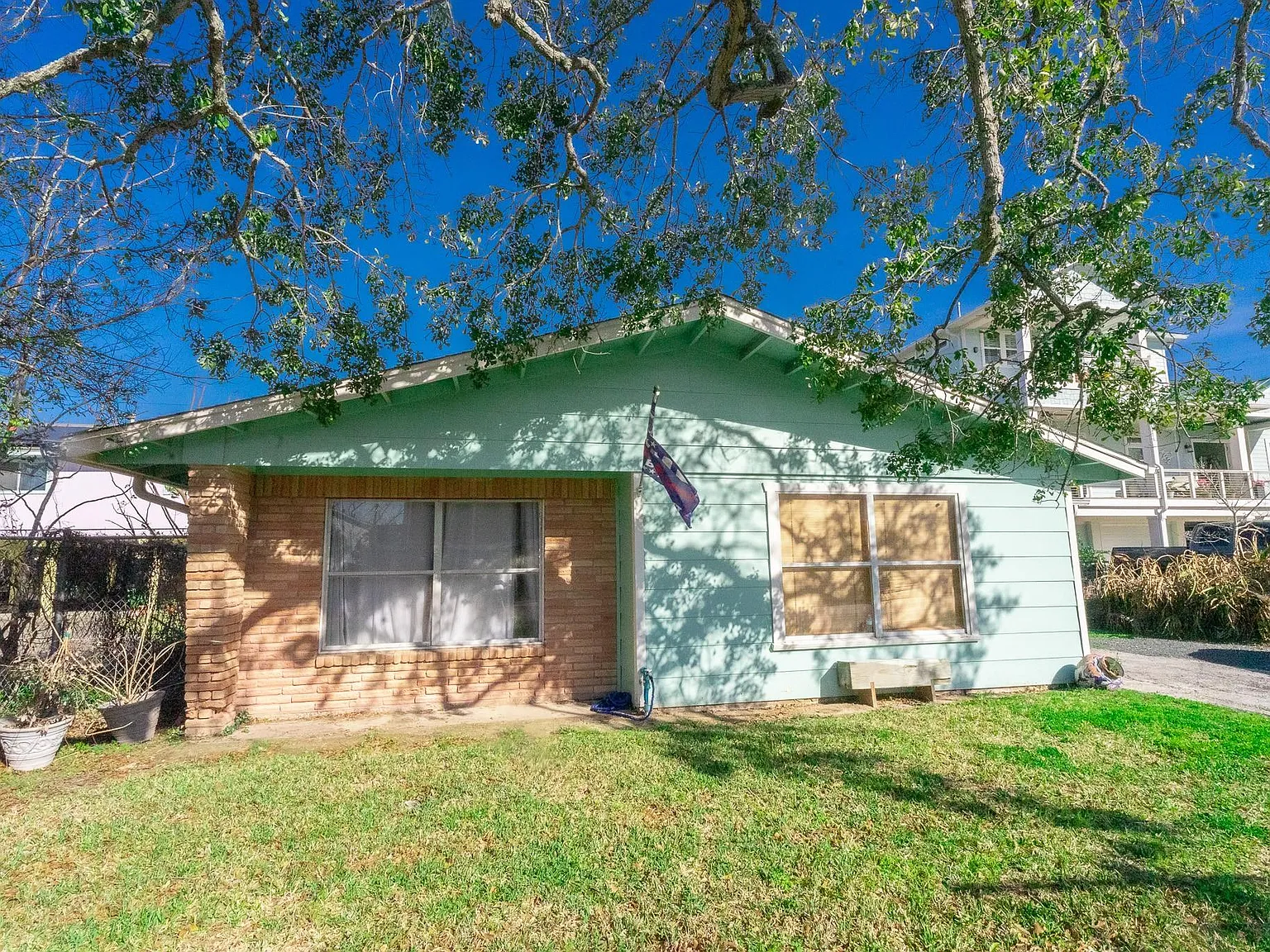 3 bed, 1.0 bath, 1426 sqft, $2,500 — Photo 4