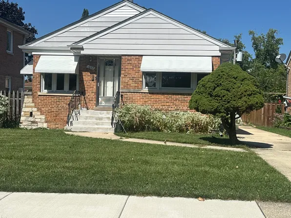 7432 W Strong St, Harwood Heights, IL 60706
