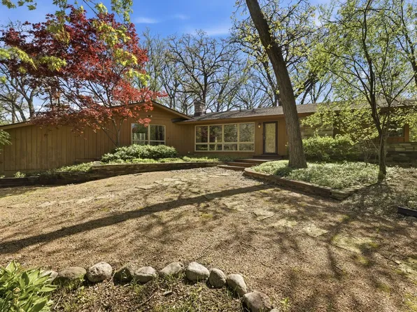 8623 W Algoma Rd, Palos Park, IL 60464