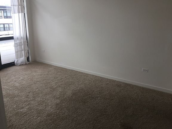5th image of 1151 W 15th St Unit 417