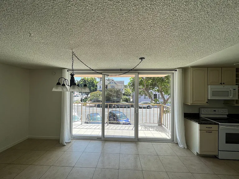 545 Chestnut Ave #101 — Photo 5