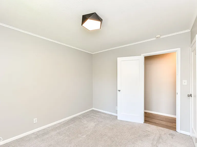 5301 Evanston Ave — Photo 14