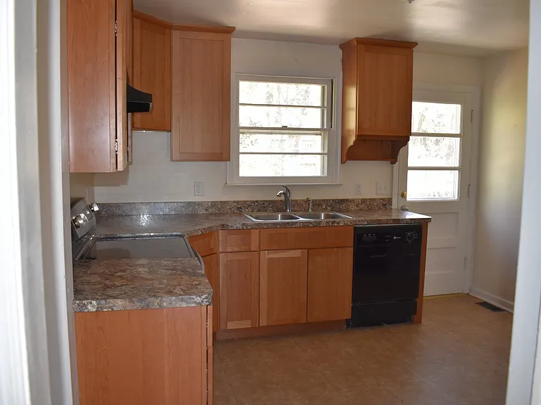 409 N Lynn Dr — Photo 11