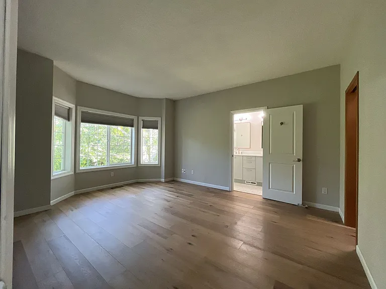 224 NW Sundown Way — Photo 31