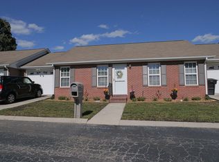 102 Middleton Ct, Tullahoma, TN 37388