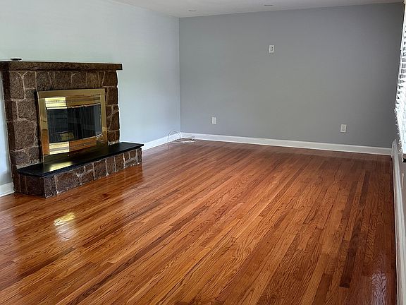 3rd image of 665 Bloomfield Avenue