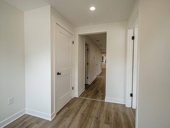 2nd image of 2313 15th Ave