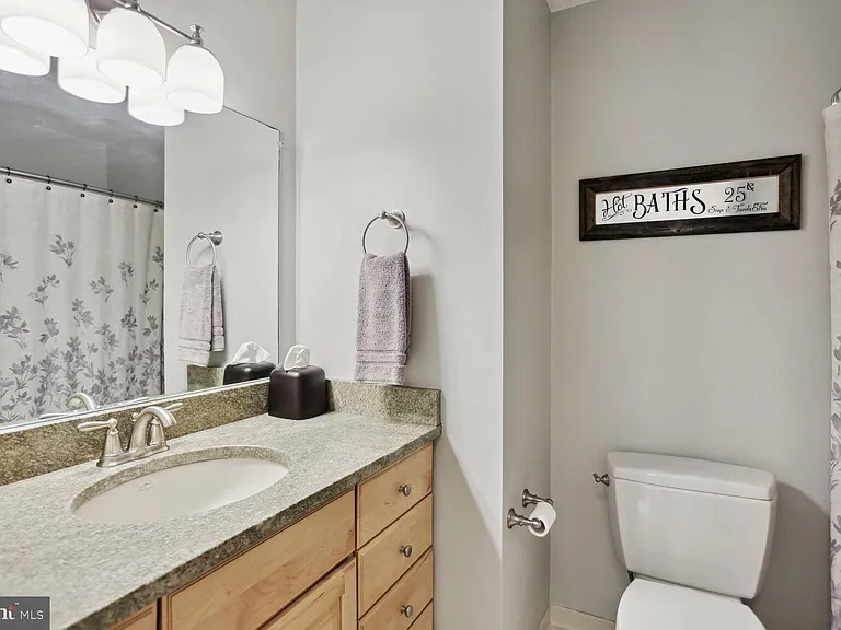 2300 Cheshire Ln — Photo 22