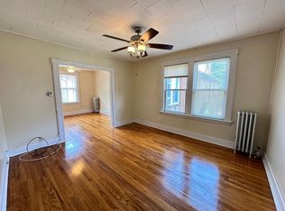 898-902 Main St #902-1R, Holyoke, MA 01040