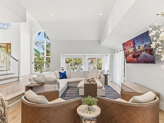 4th image of 4705 Villa Mare LN