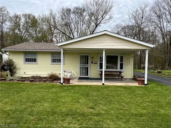 1372 Dryden Ave, Youngstown, OH 44505