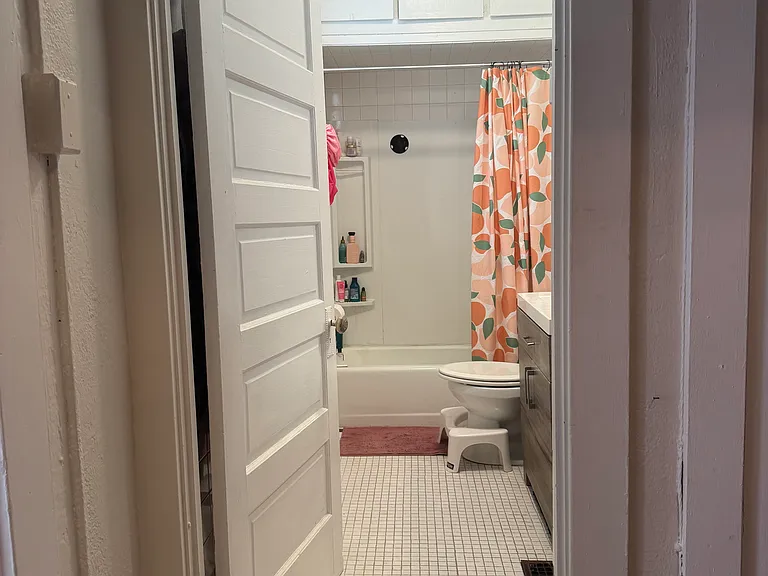 4010 Butler St #2 — Photo 15