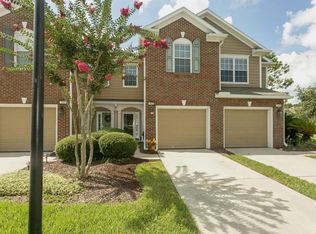 13422 Stone Pond Dr, Jacksonville, FL 32224