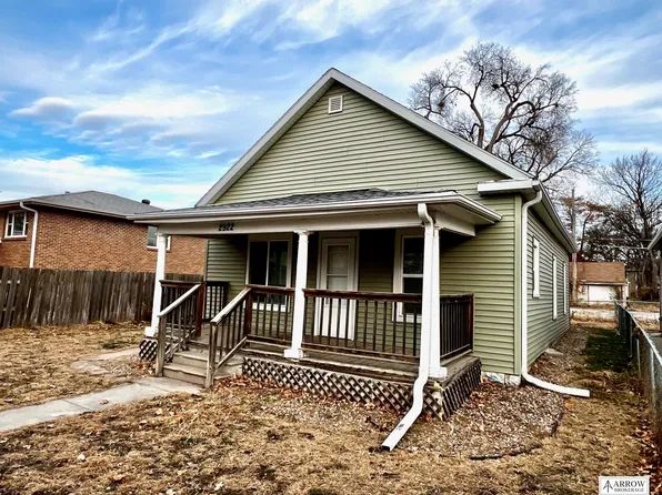 2922 Dudley St, Lincoln, NE 68503