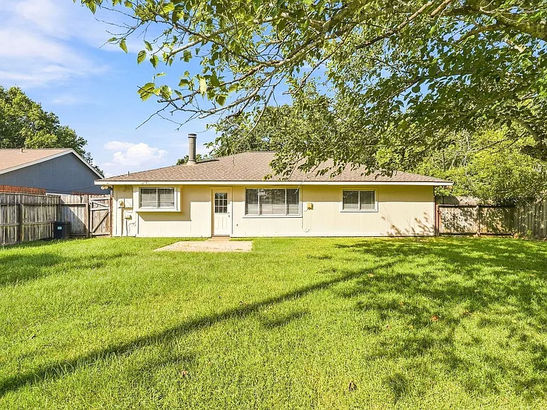 19315 Spanish Needle Dr — Photo 25
