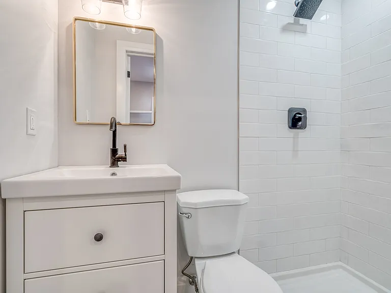 37 Garfield Ave N #1 — Photo 17