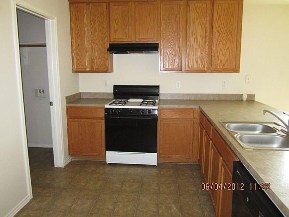 3rd image of 10921 Groveshire Dr