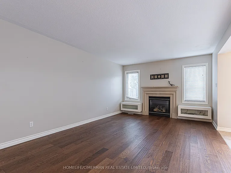 1202 Smither Rd — Photo 6
