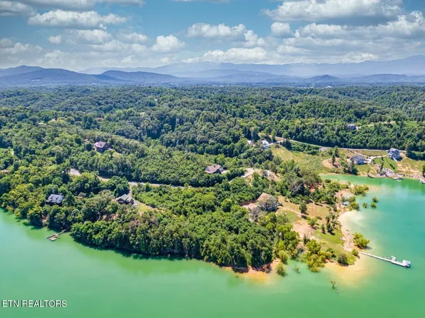 Penelope Ln, Sevierville, TN 37876