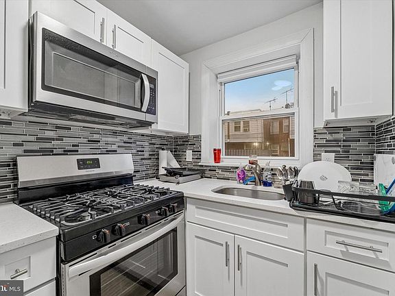 3rd image of 332 Springton Rd